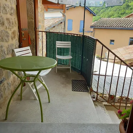 Neyrac Apartment Meyras